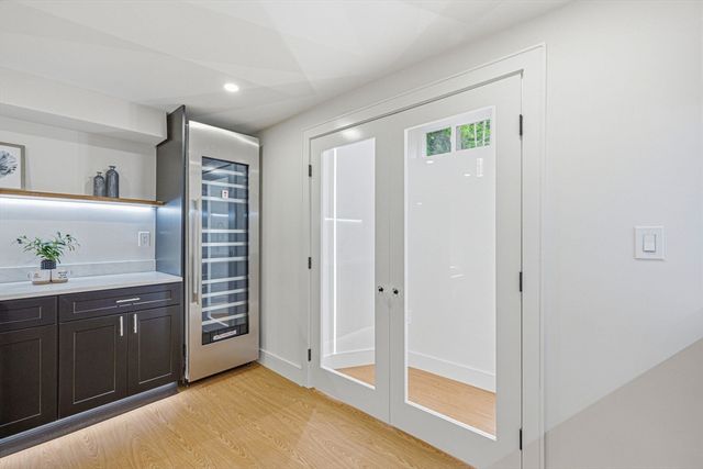 14 Hillside Ave, Winchester, MA 01890