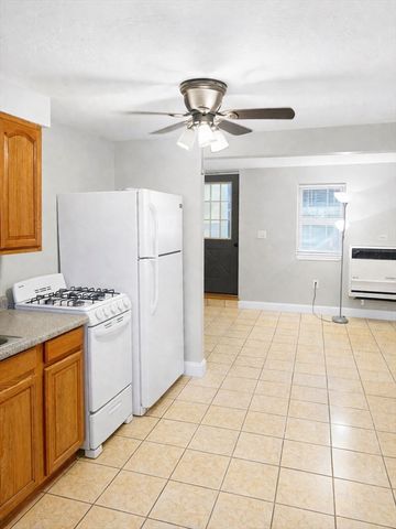 92 School St 8, Whitman, MA 02382