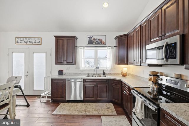 7466 MEADOW VIEW LN, Rixeyville, VA 22737