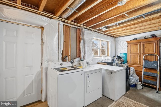 7466 MEADOW VIEW LN, Rixeyville, VA 22737