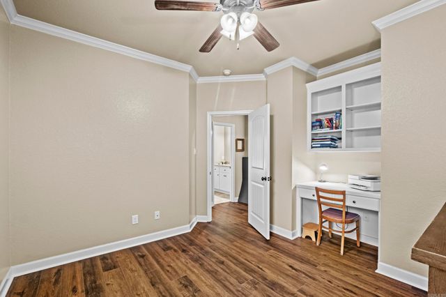 196 Forest Oak Drive, Jacksonville, AR 72076