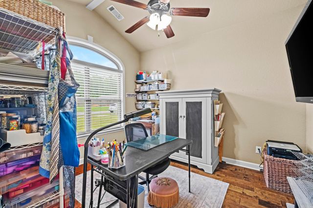 196 Forest Oak Drive, Jacksonville, AR 72076