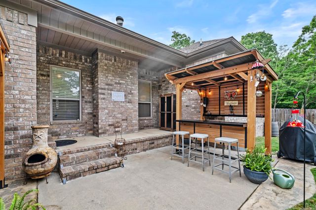 196 Forest Oak Drive, Jacksonville, AR 72076