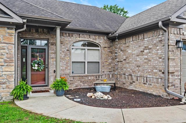 196 Forest Oak Drive, Jacksonville, AR 72076