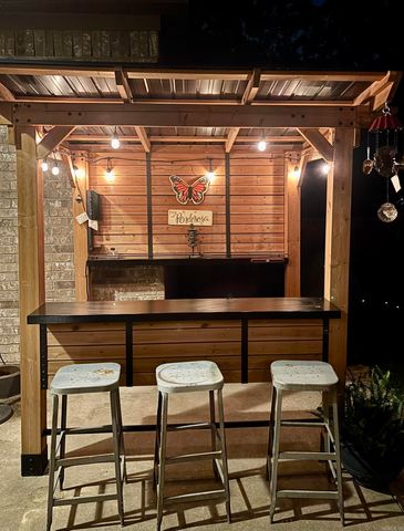 196 Forest Oak Drive, Jacksonville, AR 72076