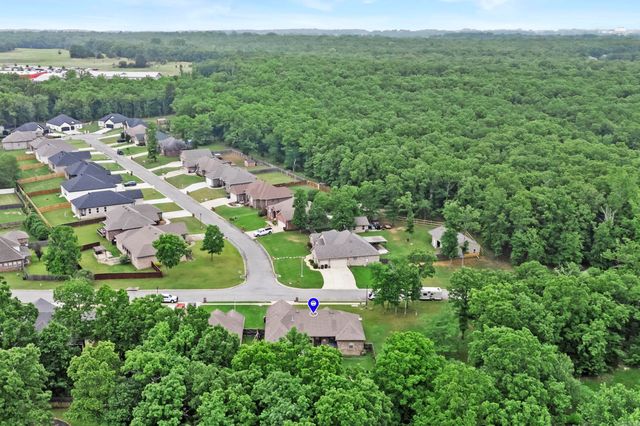 196 Forest Oak Drive, Jacksonville, AR 72076