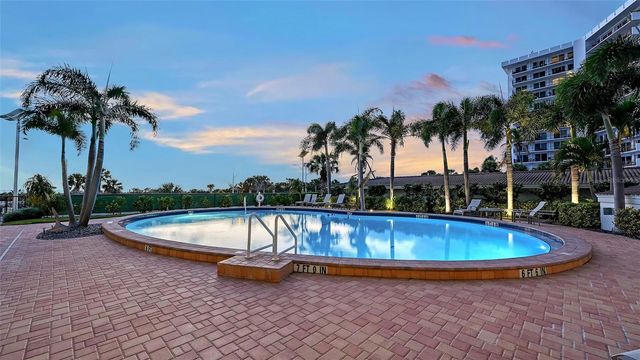 101 BENJAMIN FRANKLIN DRIVE 73, Sarasota, FL 34236
