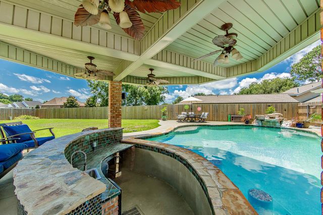 235 Rienzi Drive, Thibodaux, LA 70301