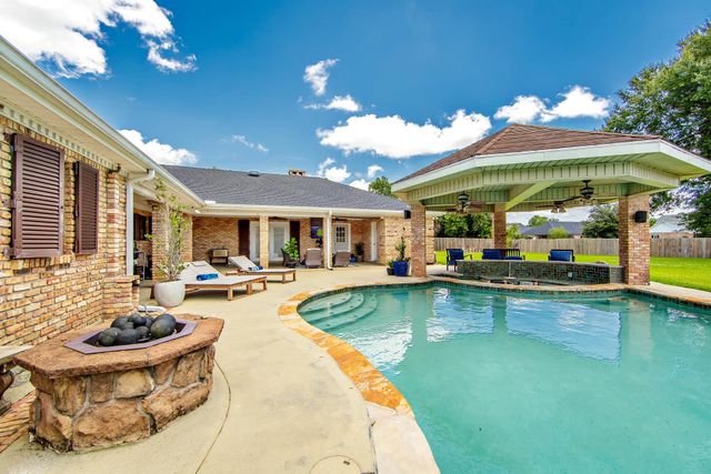 235 Rienzi Drive, Thibodaux, LA 70301