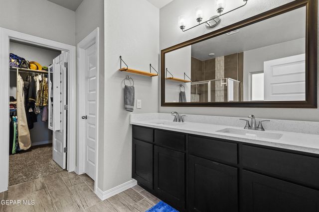 1048 Nepal Sky Street, Horizon City, TX 79928