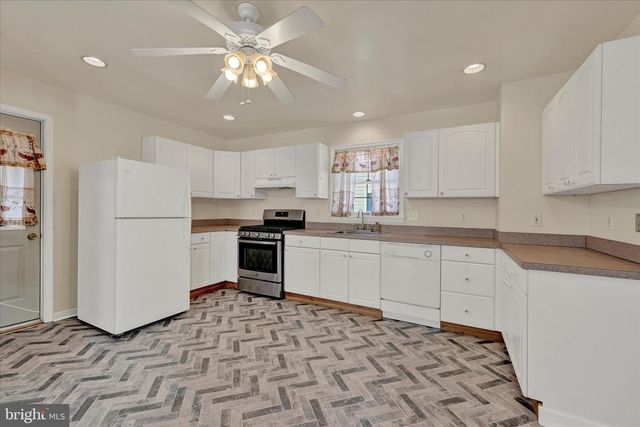 1203 FAIRFIELD AVE, Baltimore, MD 21209