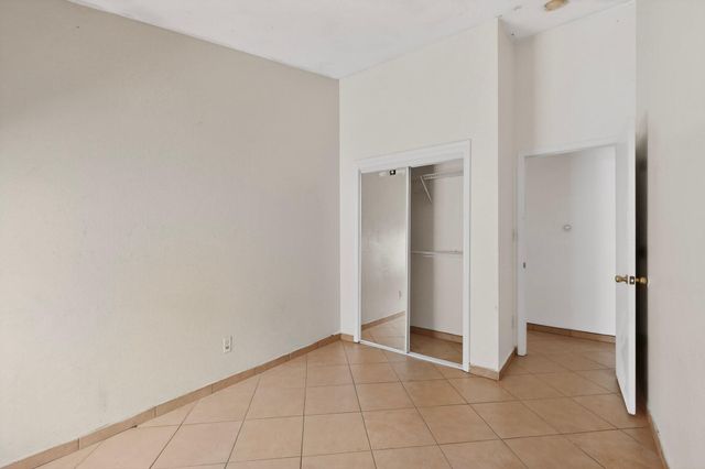 10404 Andretti Avenue SW, Albuquerque, NM 87121