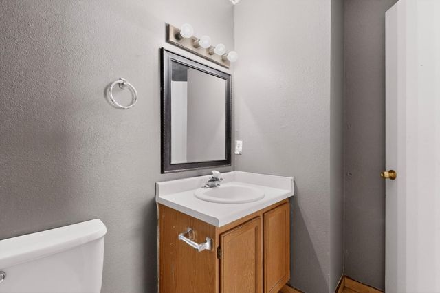 10404 Andretti Avenue SW, Albuquerque, NM 87121