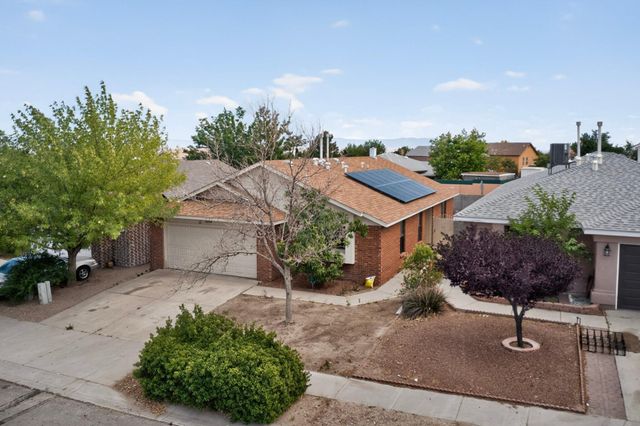 10404 Andretti Avenue SW, Albuquerque, NM 87121