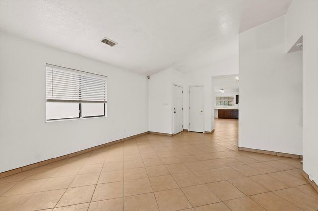 10404 Andretti Avenue SW, Albuquerque, NM 87121