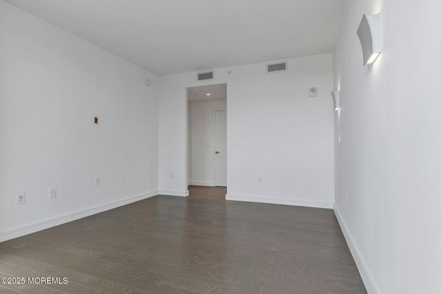 15 Morris Avenue 221, Long Branch, NJ 07740