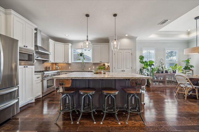 1430 Chamboard Lane, Houston, TX 77018