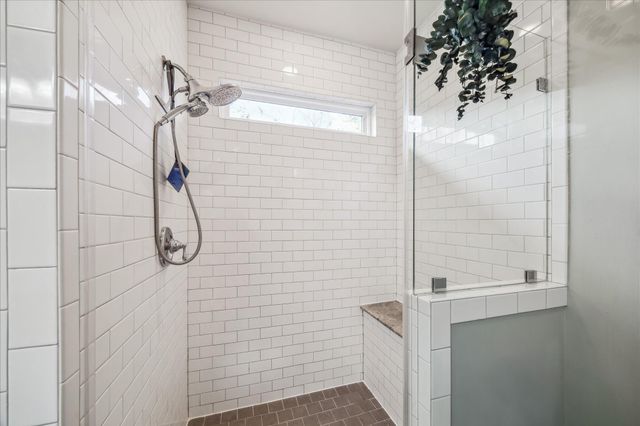 1430 Chamboard Lane, Houston, TX 77018