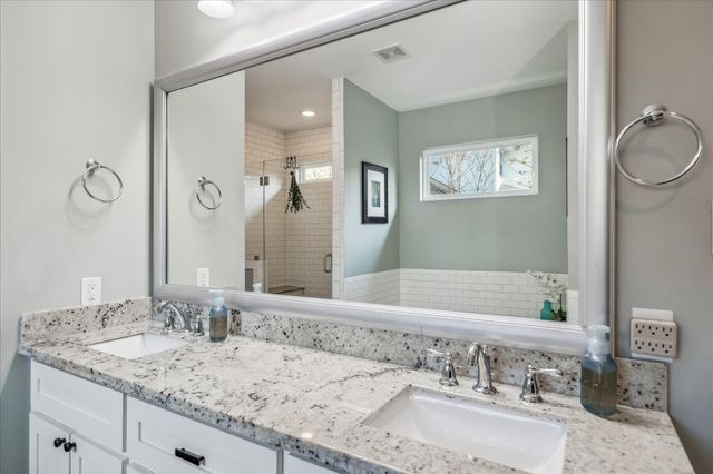 1430 Chamboard Lane, Houston, TX 77018