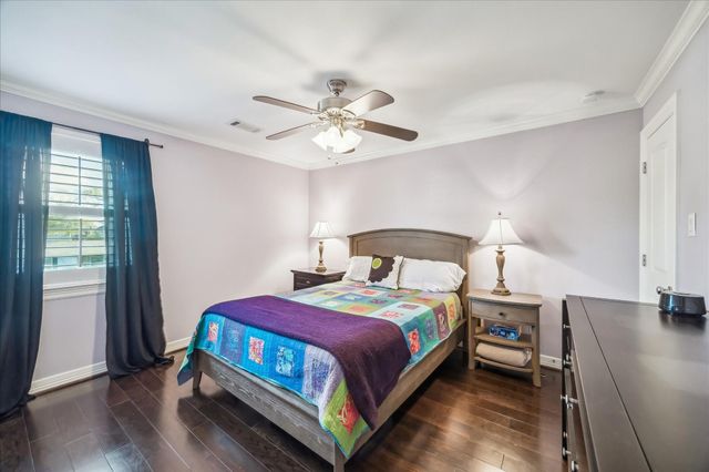 1430 Chamboard Lane, Houston, TX 77018