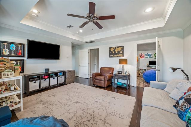 1430 Chamboard Lane, Houston, TX 77018