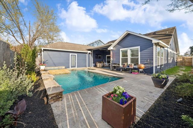 1430 Chamboard Lane, Houston, TX 77018