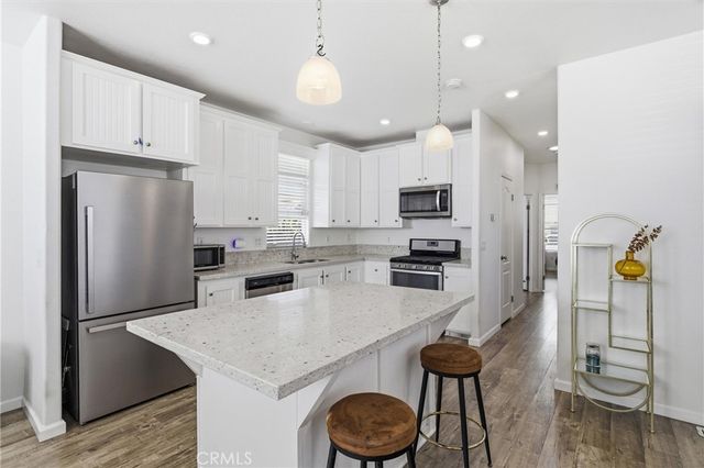 56 Maple, Anaheim, CA 92801