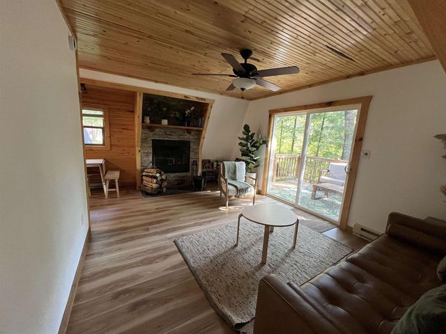 1894 W 16th Avenue, Friendship, WI 53934