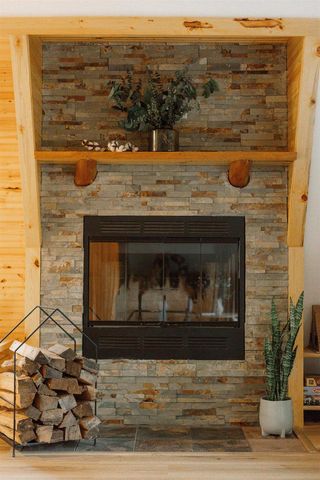 1894 W 16th Avenue, Friendship, WI 53934