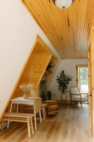 1894 W 16th Avenue, Friendship, WI 53934