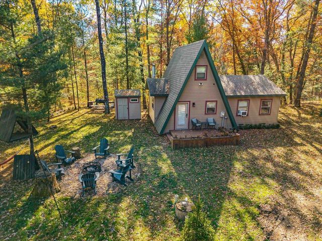 1894 W 16th Avenue, Friendship, WI 53934