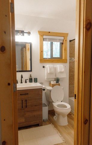 1894 W 16th Avenue, Friendship, WI 53934