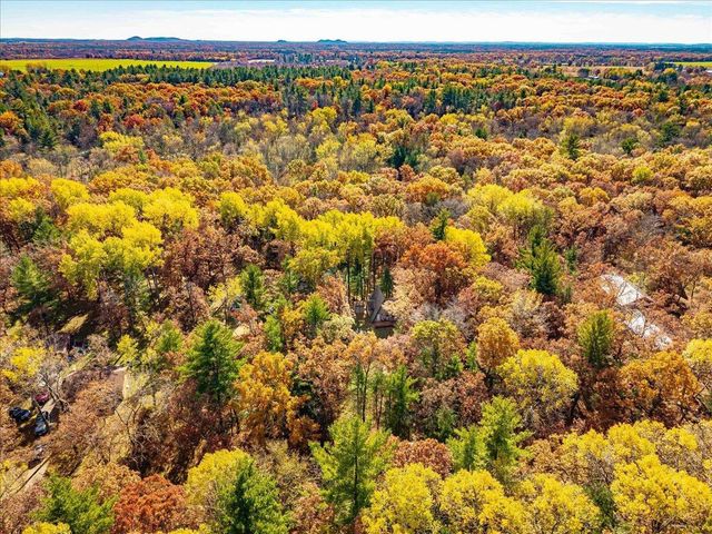 1894 W 16th Avenue, Friendship, WI 53934