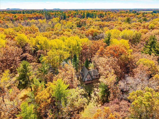 1894 W 16th Avenue, Friendship, WI 53934