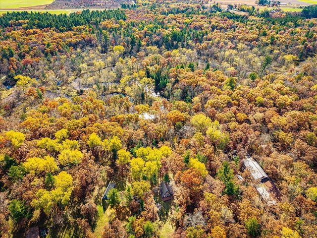 1894 W 16th Avenue, Friendship, WI 53934