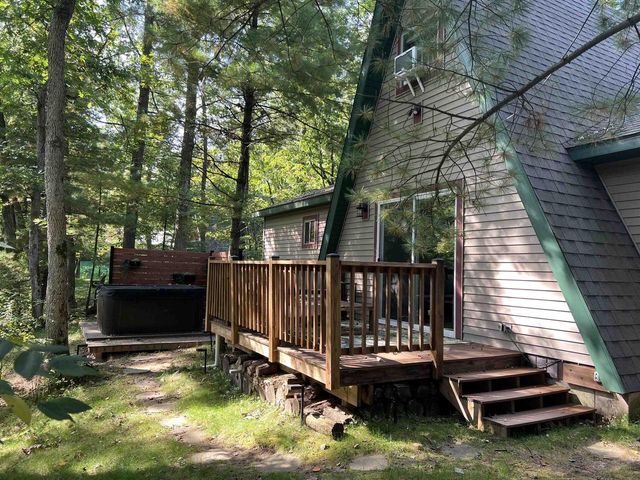 1894 W 16th Avenue, Friendship, WI 53934