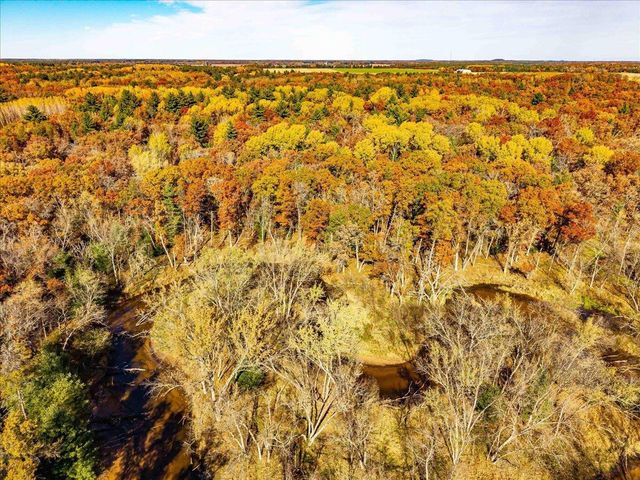 1894 W 16th Avenue, Friendship, WI 53934