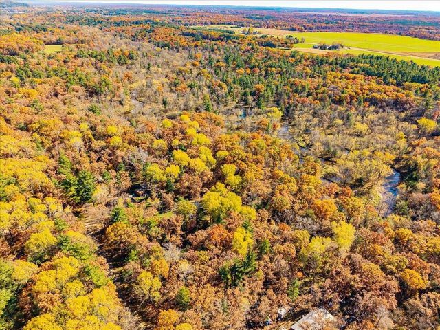 1894 W 16th Avenue, Friendship, WI 53934