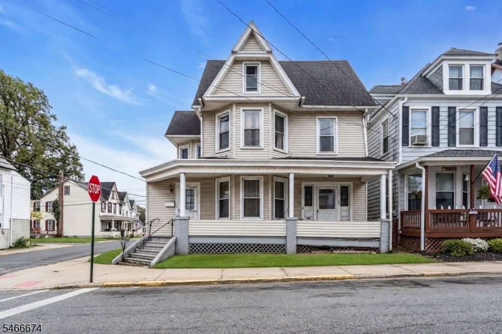 56 Summit Ave, Phillipsburg Town, NJ 08865 — photo 2