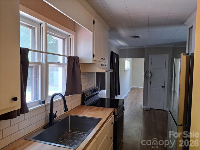 301 N Fulton Street, Salisbury, NC 28144