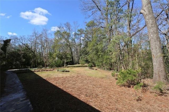 1195 Mount Paran NW Road, Atlanta, GA 30327