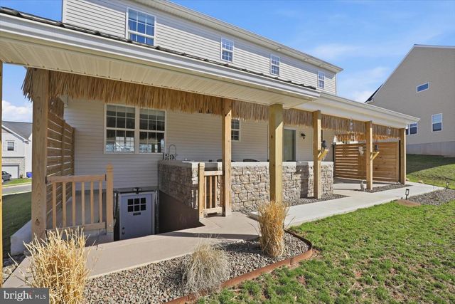 95 RED MAPLE DR, Etters, PA 17319