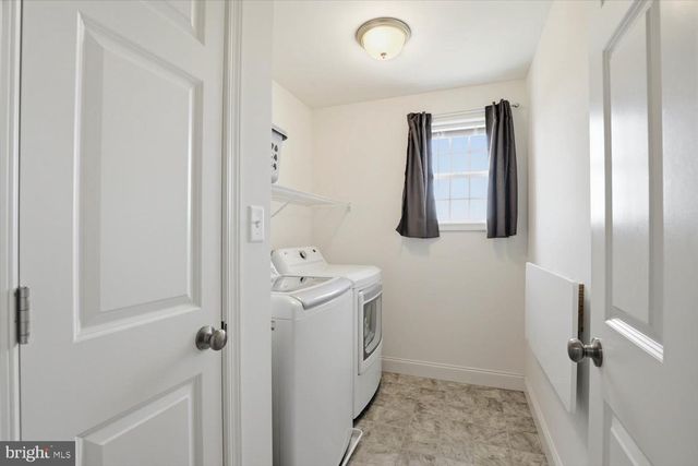 95 RED MAPLE DR, Etters, PA 17319