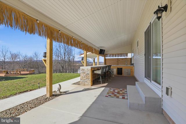 95 RED MAPLE DR, Etters, PA 17319