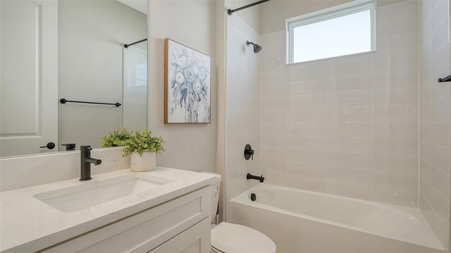 16905 SWEETWATER VILLAGE DRIVE, Bradenton, FL 34211
