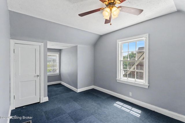 2412 Bradley Ave, Louisville, KY 40217