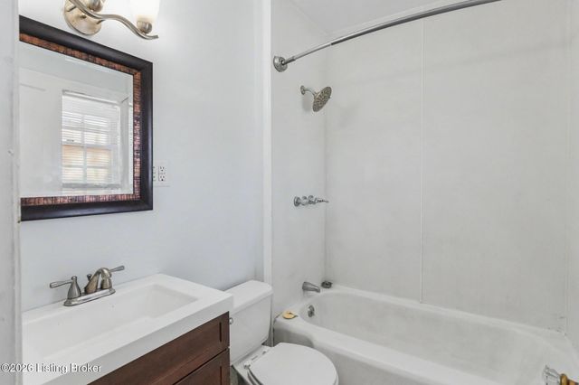 2412 Bradley Ave, Louisville, KY 40217