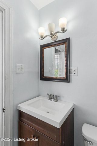 2412 Bradley Ave, Louisville, KY 40217