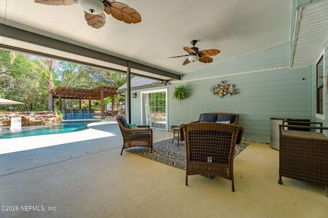 836 LAKE ASBURY Drive, Green Cove Springs, FL 32043