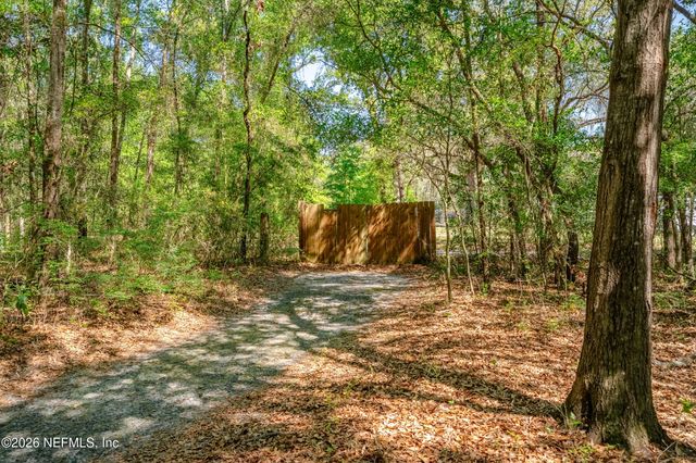 836 LAKE ASBURY Drive, Green Cove Springs, FL 32043